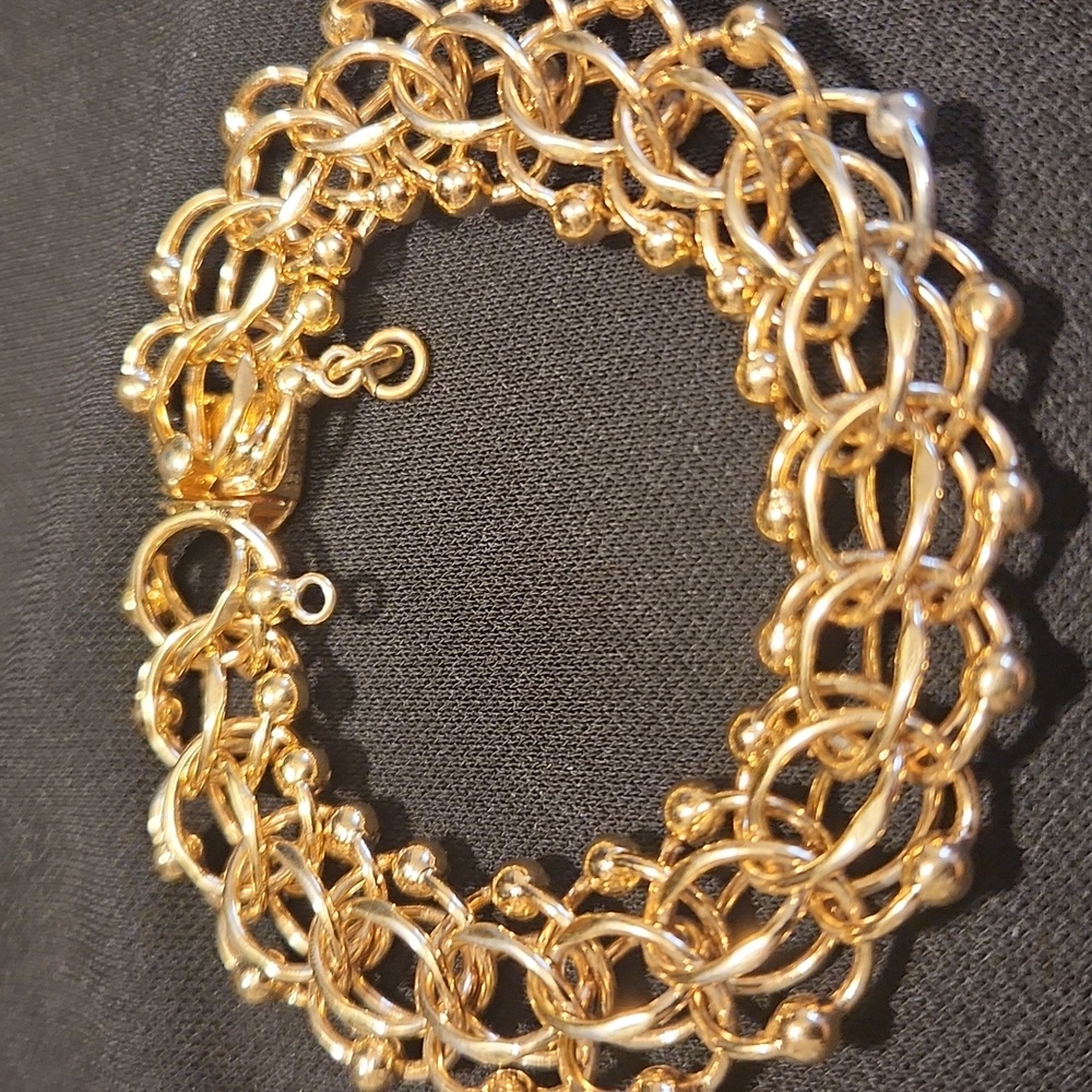 Elegant Gold-tone Chunky Chain Bracelet